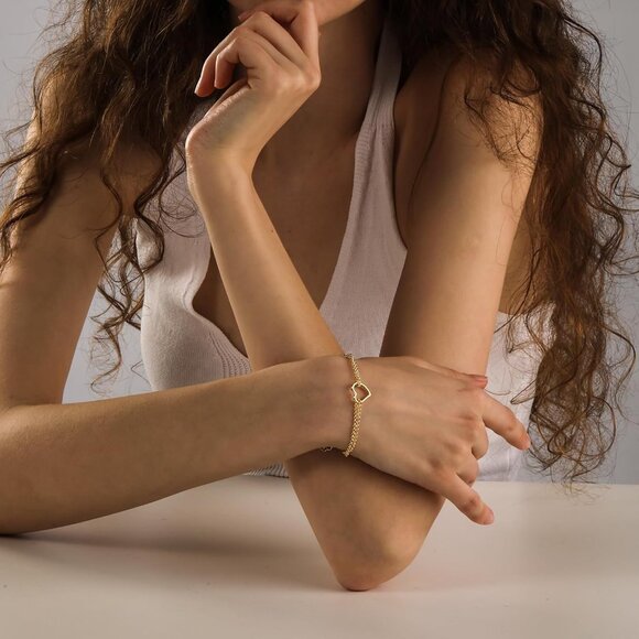 Trendy 14K Gold Plated Love Heart Link Chain Ring Bracelet Hand Chain for Women - Picture 3 of 7